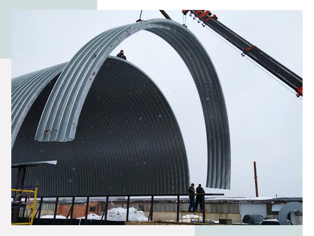 Полукруглые ангары в Устях-Илимске