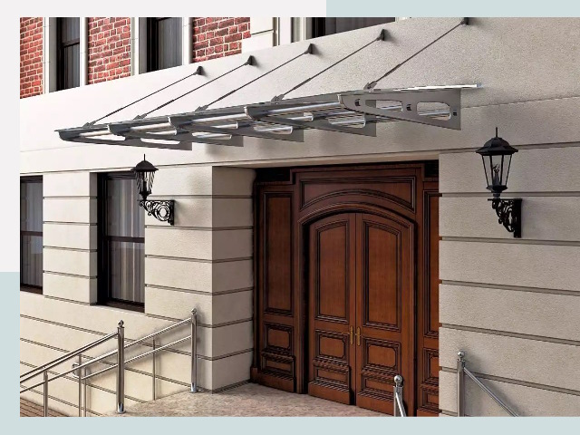 Металлические козырьки от 624 руб. в Устях-Илимске