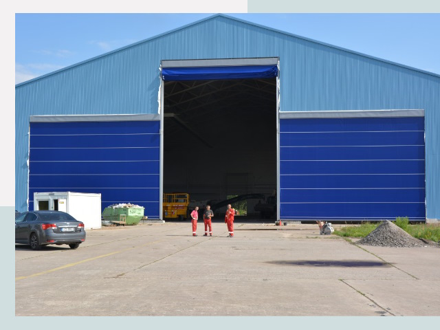 Ангарные ворота в Усть-Илимск от СтальСтрой-Сть по цене 624 руб.